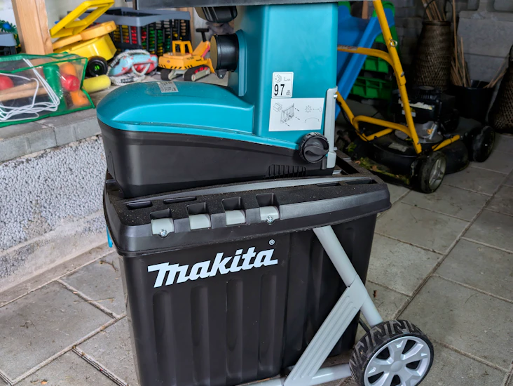 Makita ud2500 230v kompostkvern