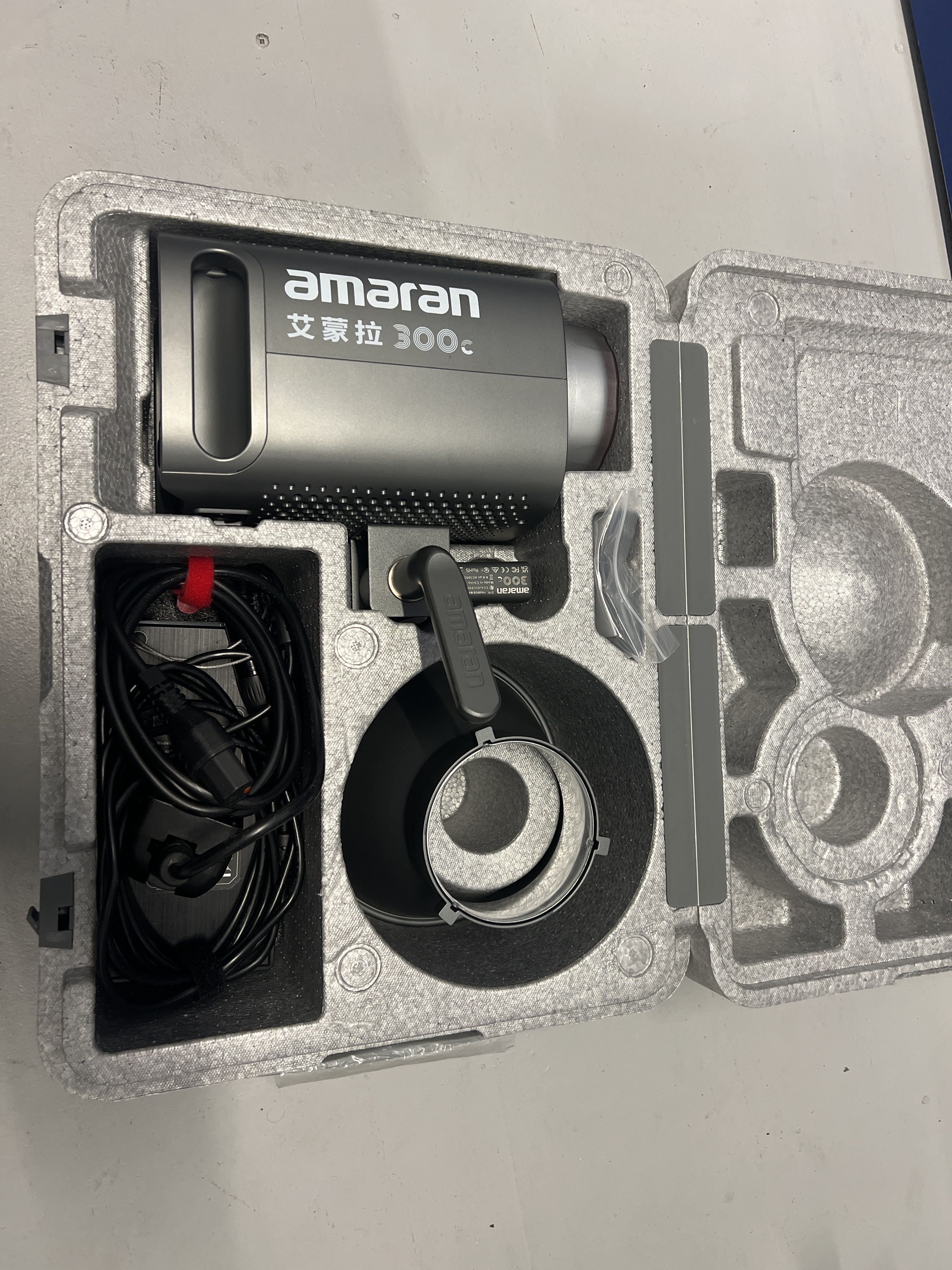 300c amaran rgb