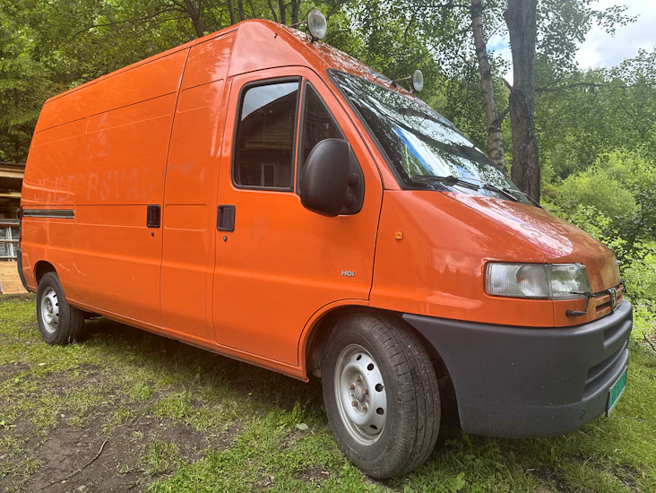 Lettkjørt camper | 3-seter | ståhøyde