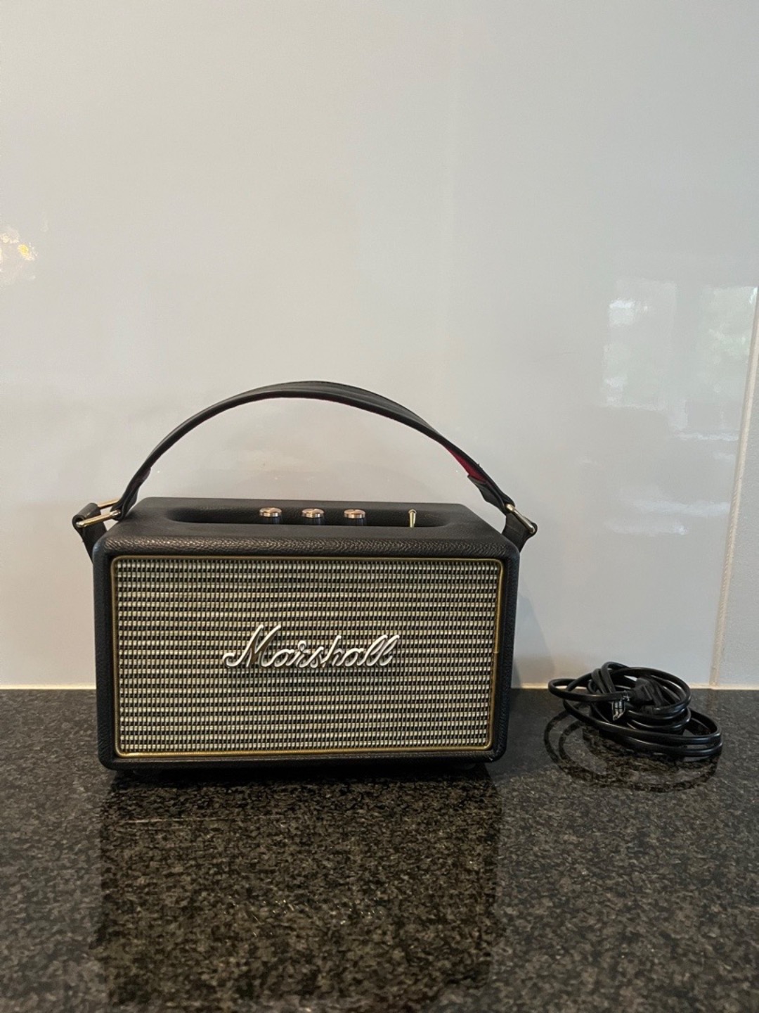 Marshall högtalare bärbar 