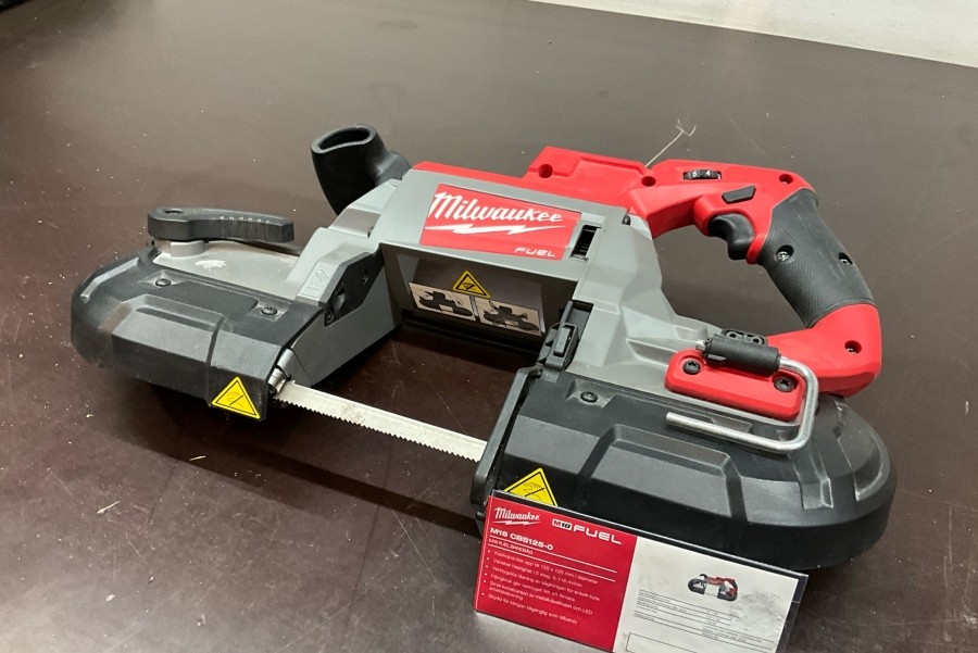 Bandsåg milwaukee m18 cbs125-0