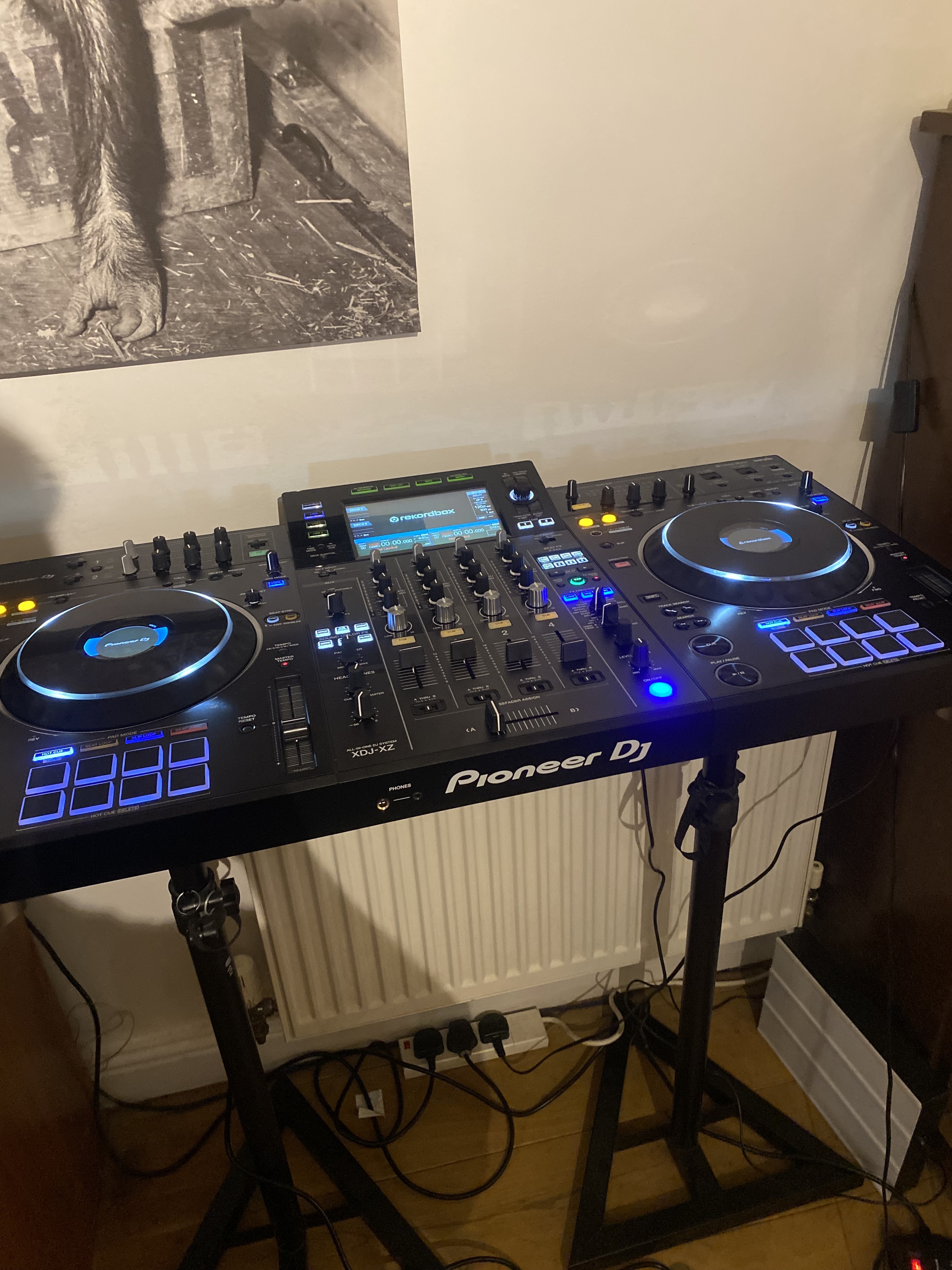 Pioneer xdj-xz club-standard standalone dj system (usb / rekordbox ready)