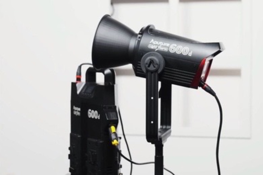 Aputure 600d pro pakke med f10 og softboks
