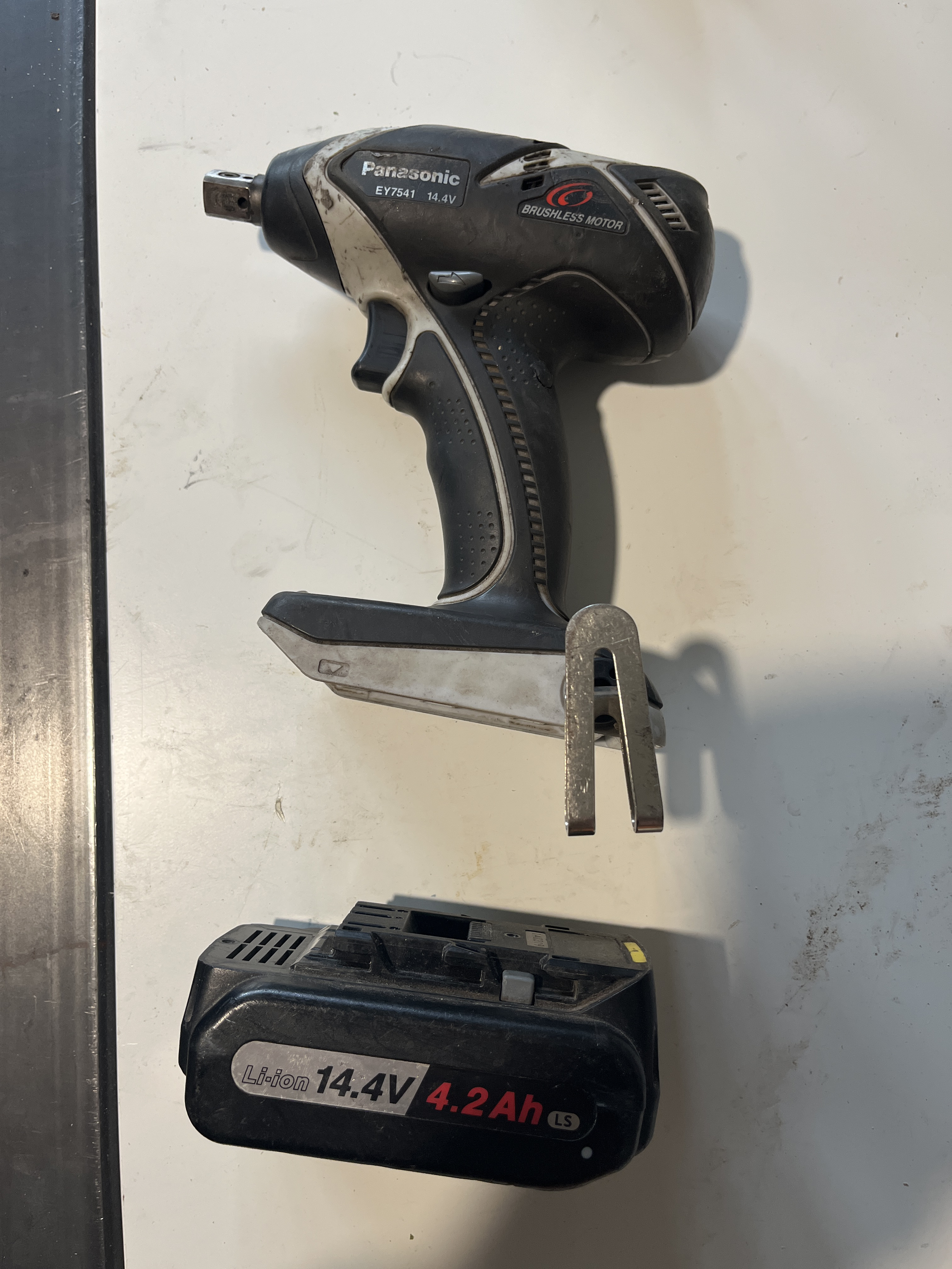 Panasonic pulttipyssy