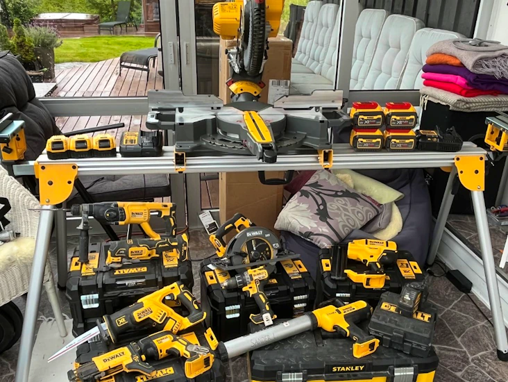 Tilpasset verktøysett, dewalt. send melding.
