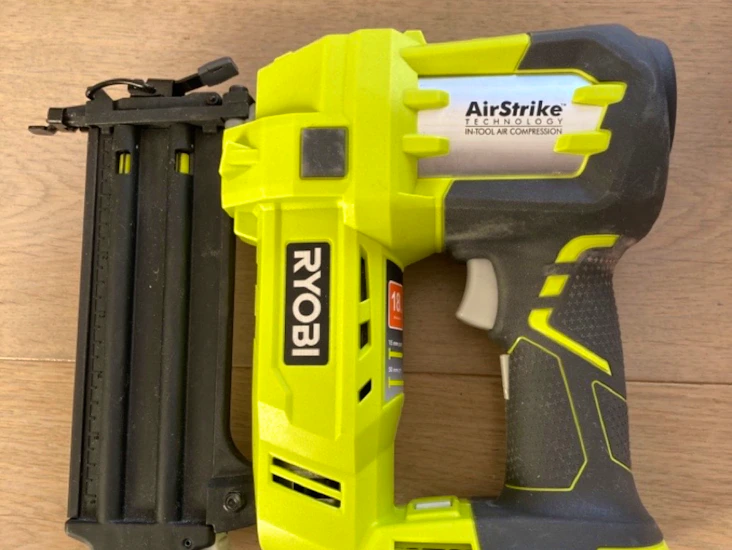 Ryobi spikerpistol r18n18g
