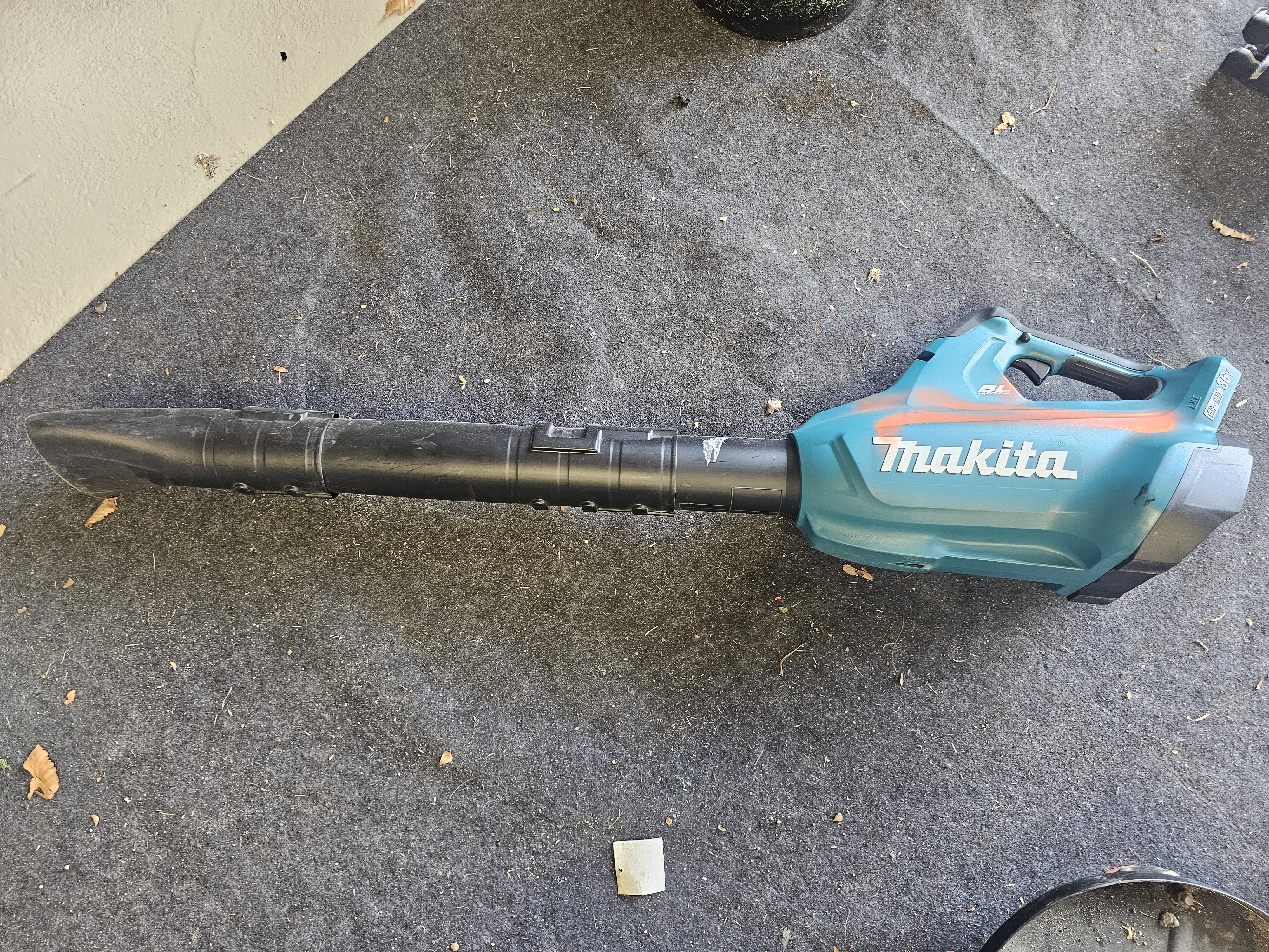 18v batteri dreven makita løvblåser