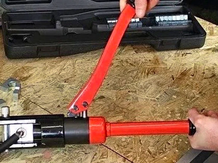 Hydrauliske presstang / rørskokabeltang