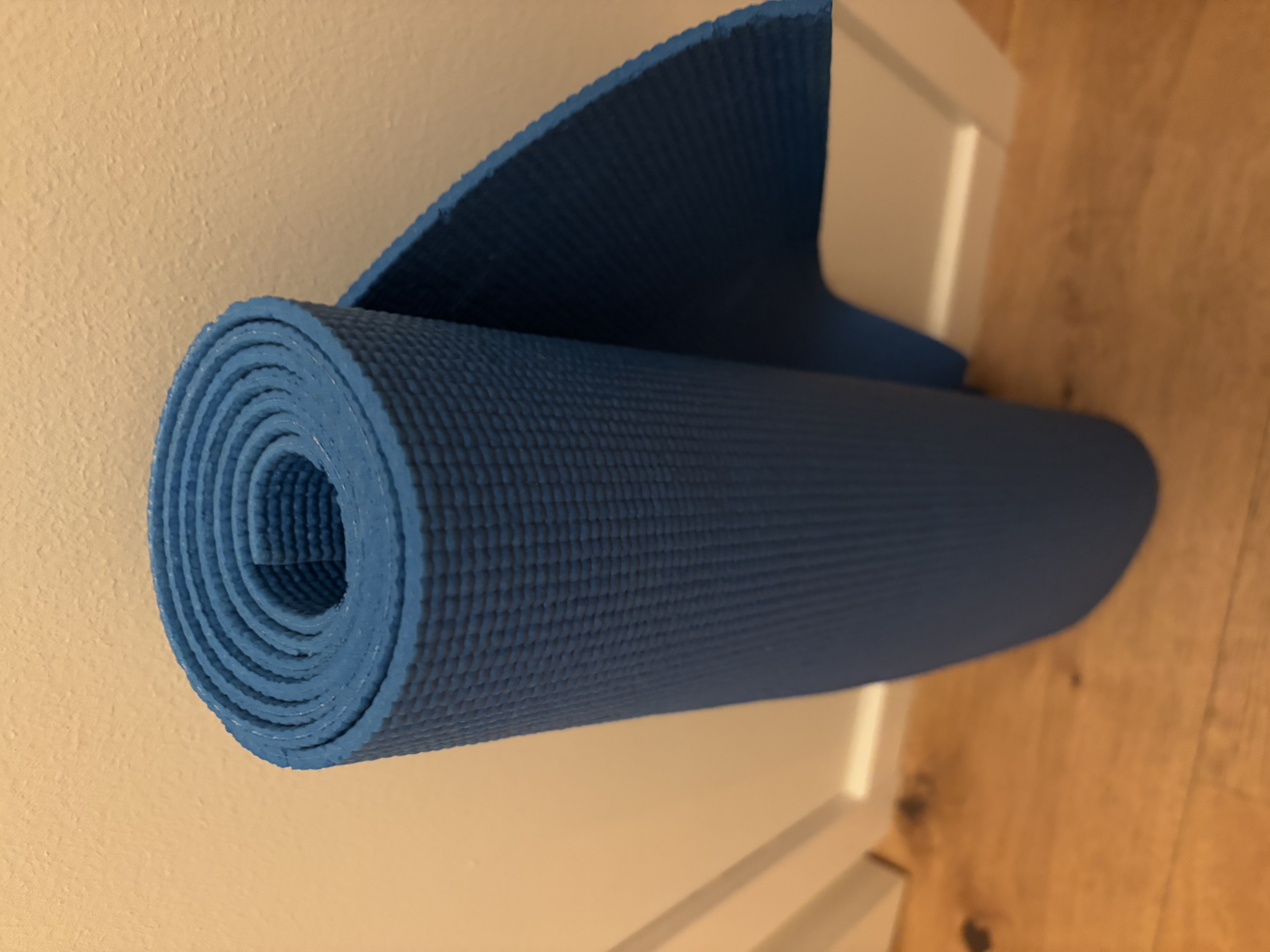 Yogamatta titan life – perfekt för yoga, pilates & hemmaträning