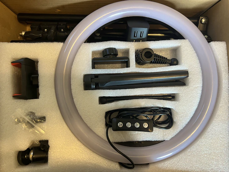 12 inch cmuepo ring light with tripod stand