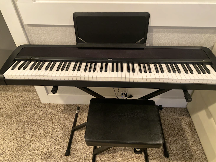 Korg digital piano keyboard