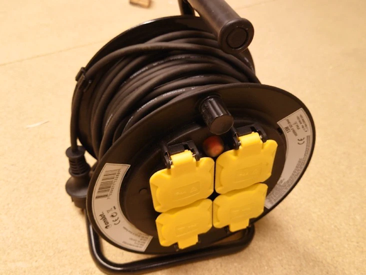 Förlängningssladd/kabelvinda 15 meter