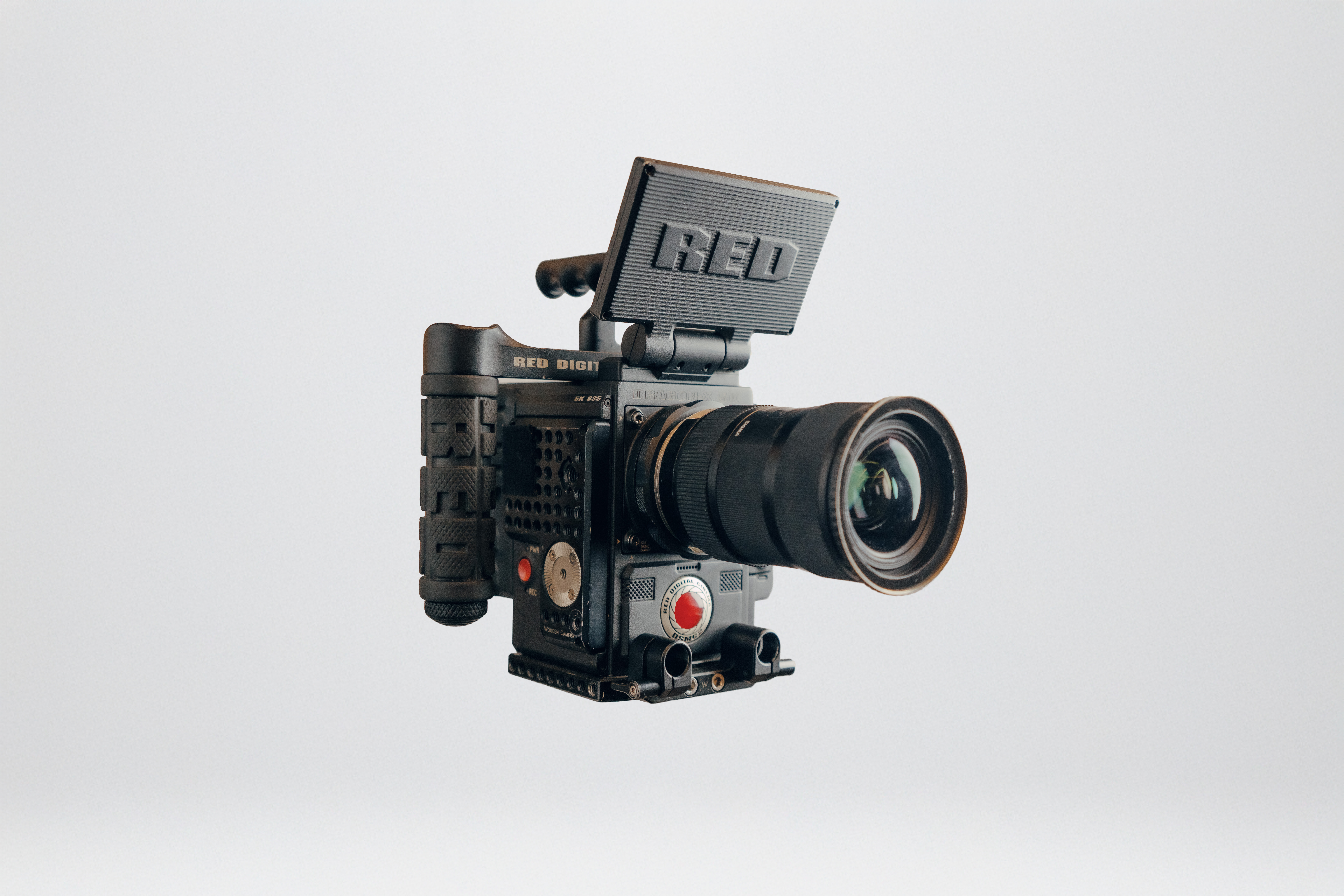 Red dsmc-2 dragon-x 6k ef & pl-mount