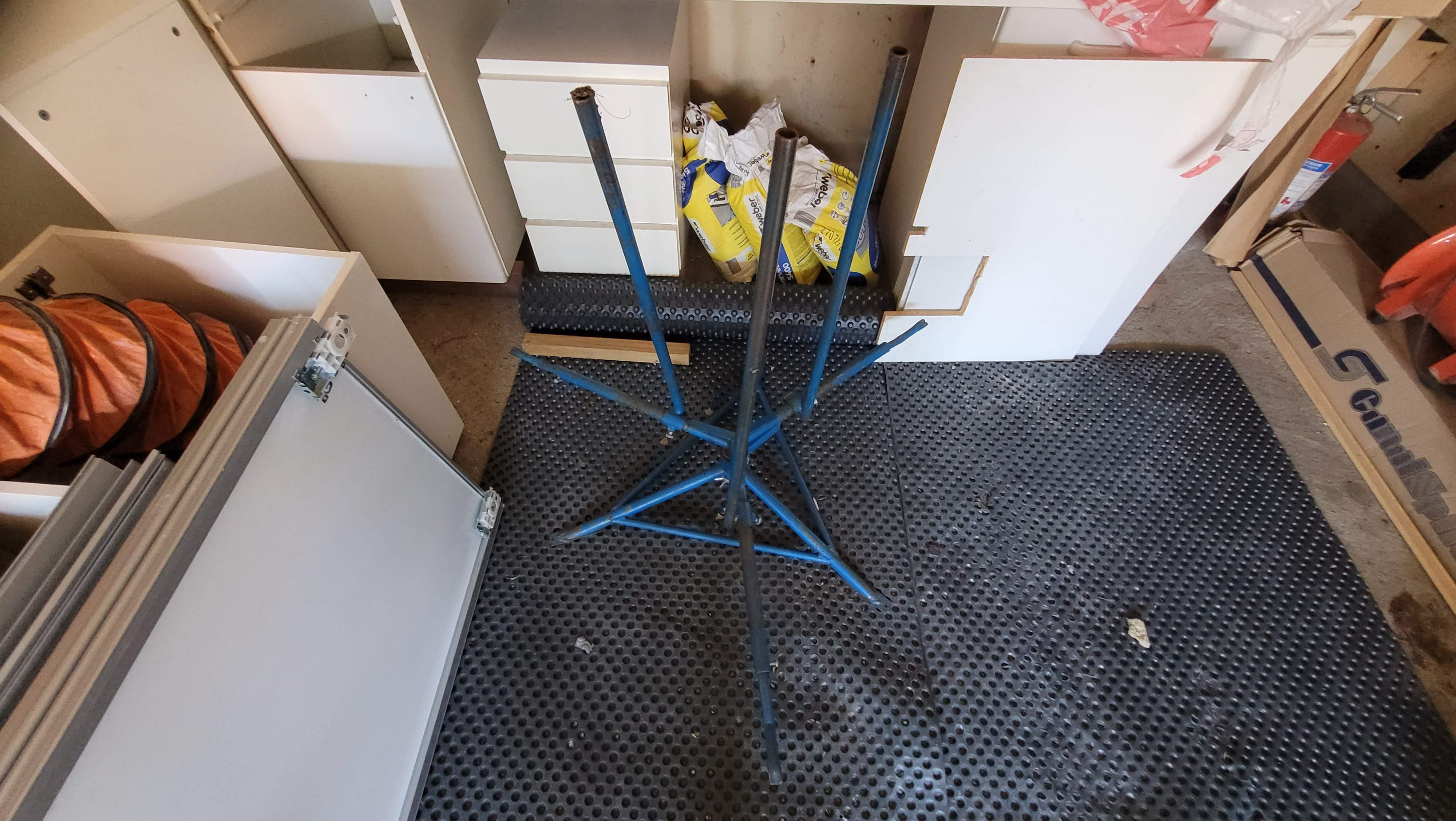 Lattialämmityksen purkukela