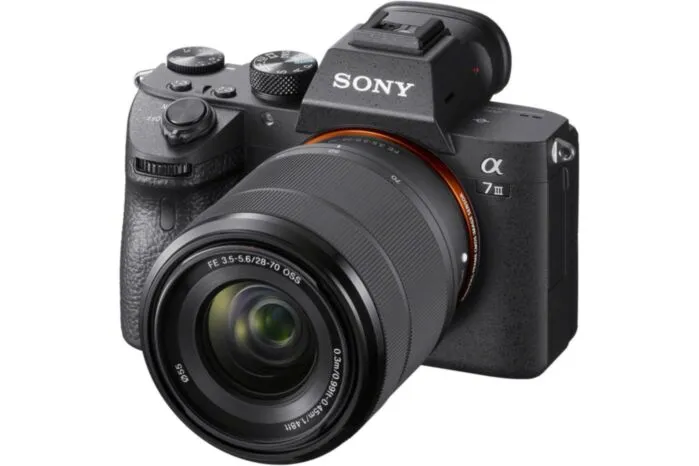1 photographer with camera
