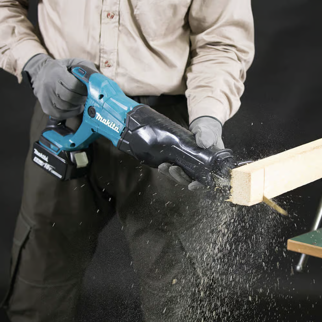 Makita bajonettsag m/batteri og lader