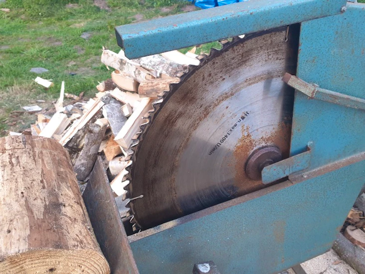 Vedkap & vedklyv / 3-fas + 220 volt