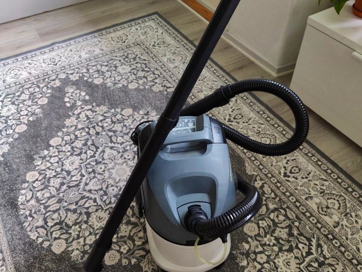 Tesktiilipesurin vuokraus kärcher se 6.100