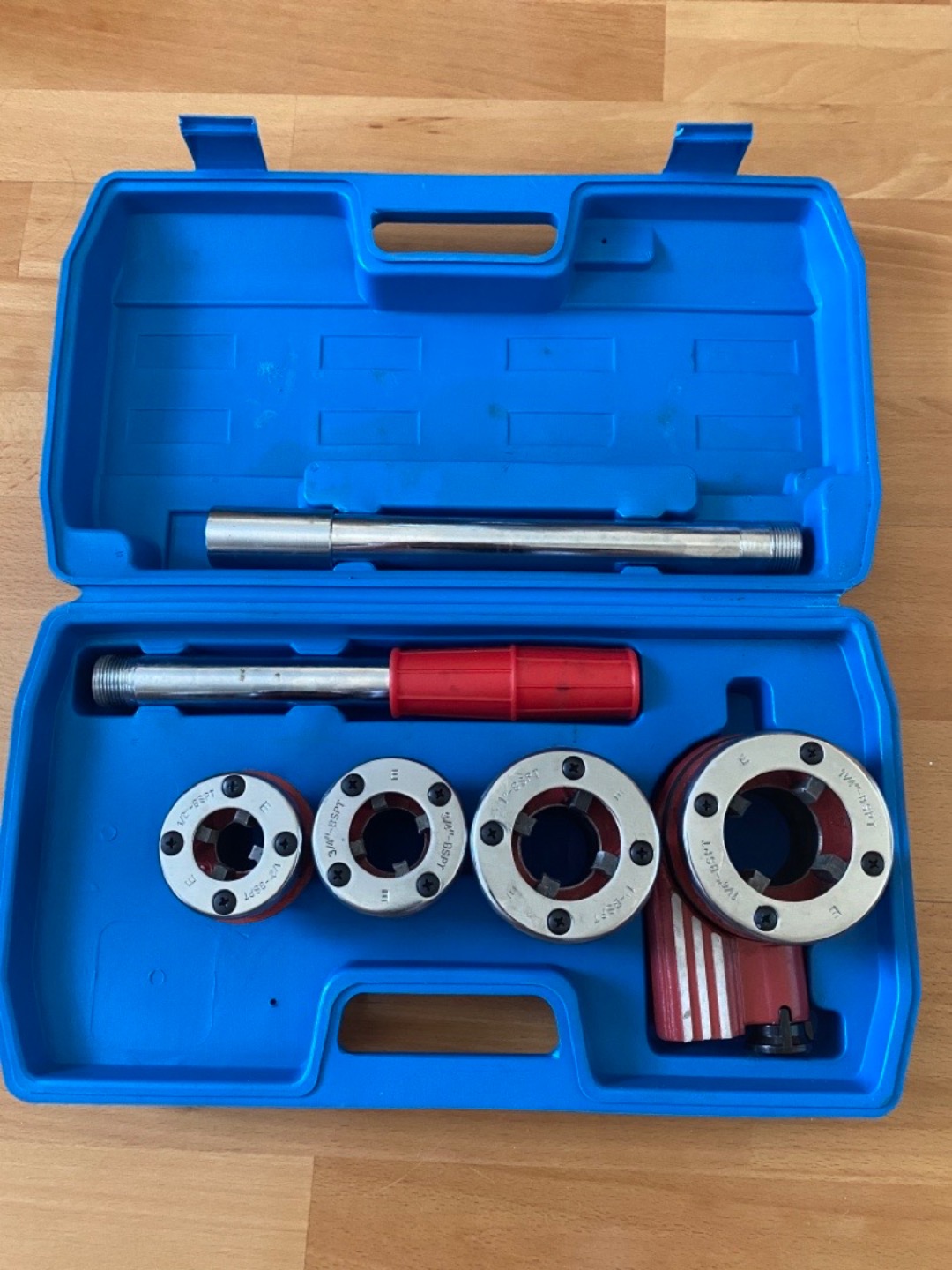 Handgängkloppa-pipe threader 