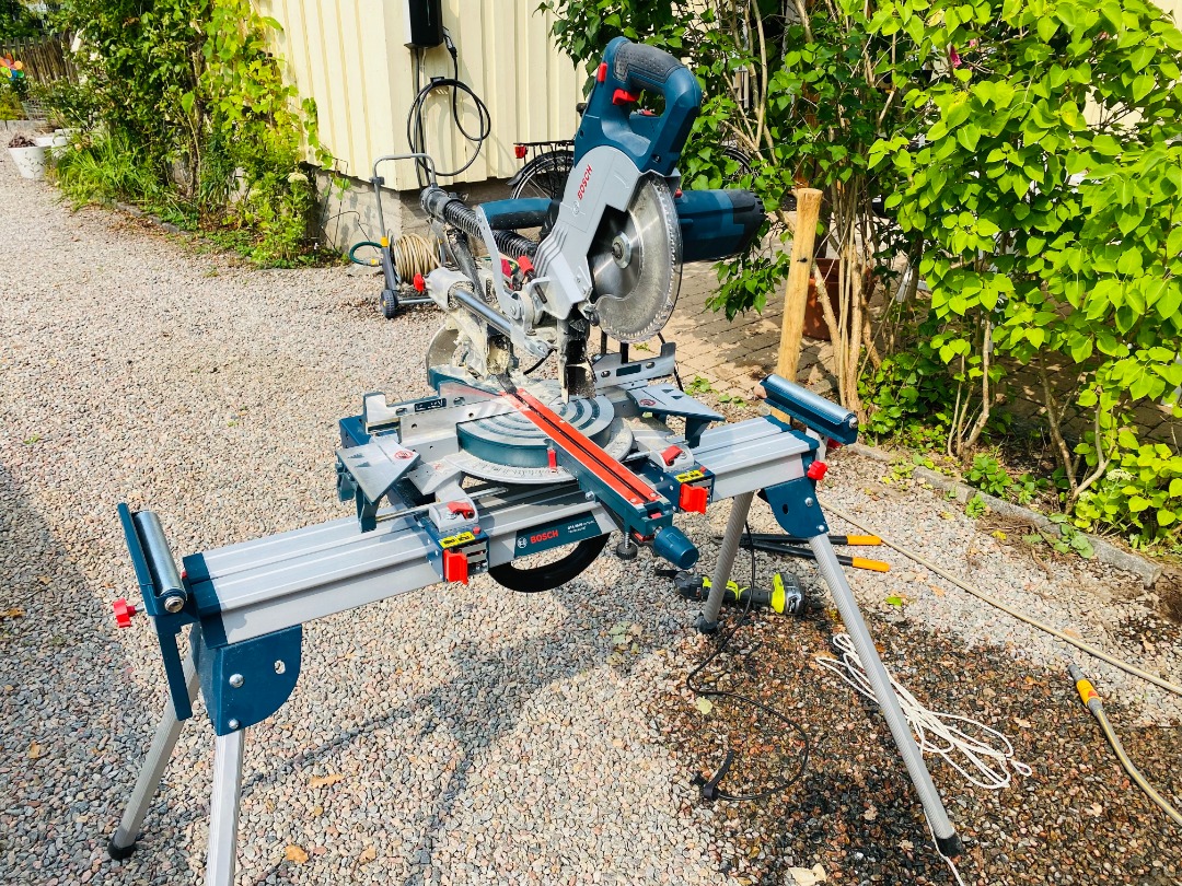 Kap- & gersåg bosch professional gcm8sjl