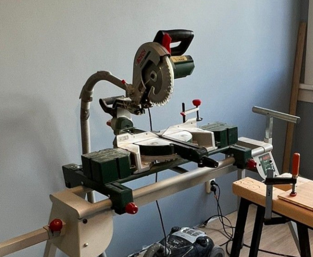 Bosh kapp- og gjærsag med bord