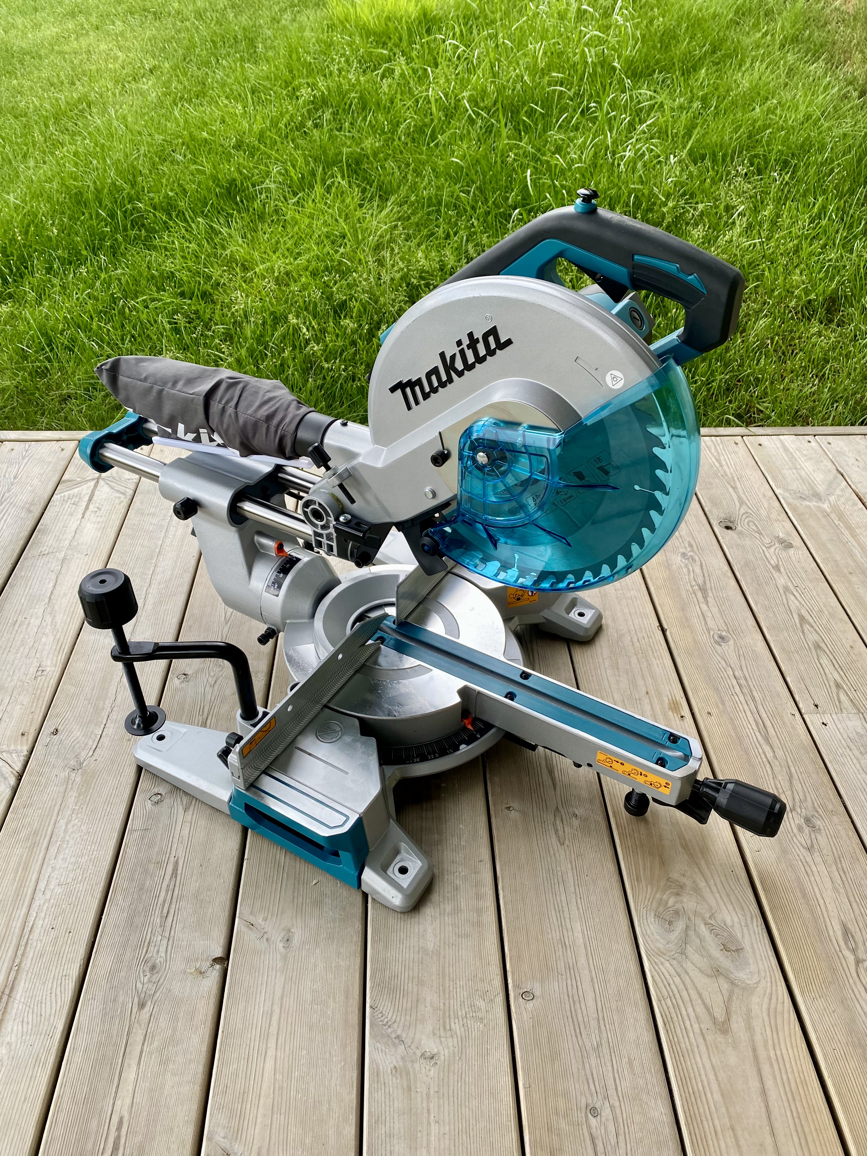 Makita ls1110f kap- & gersåg