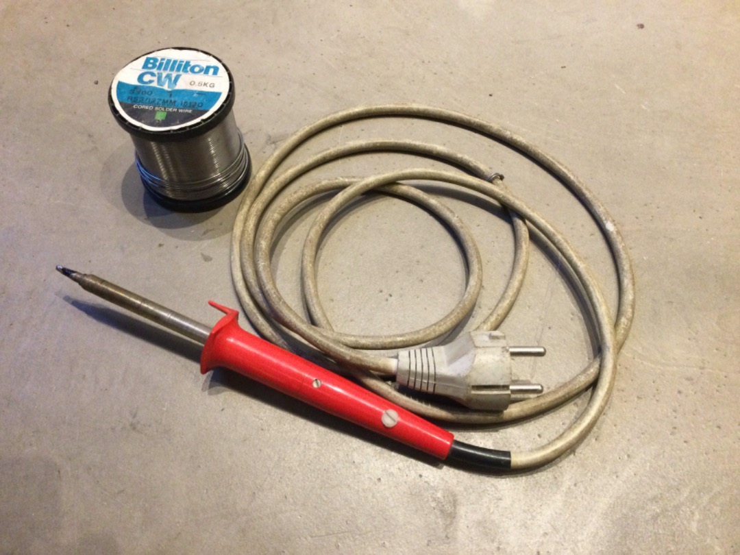 Lödpenna med lödtråd 