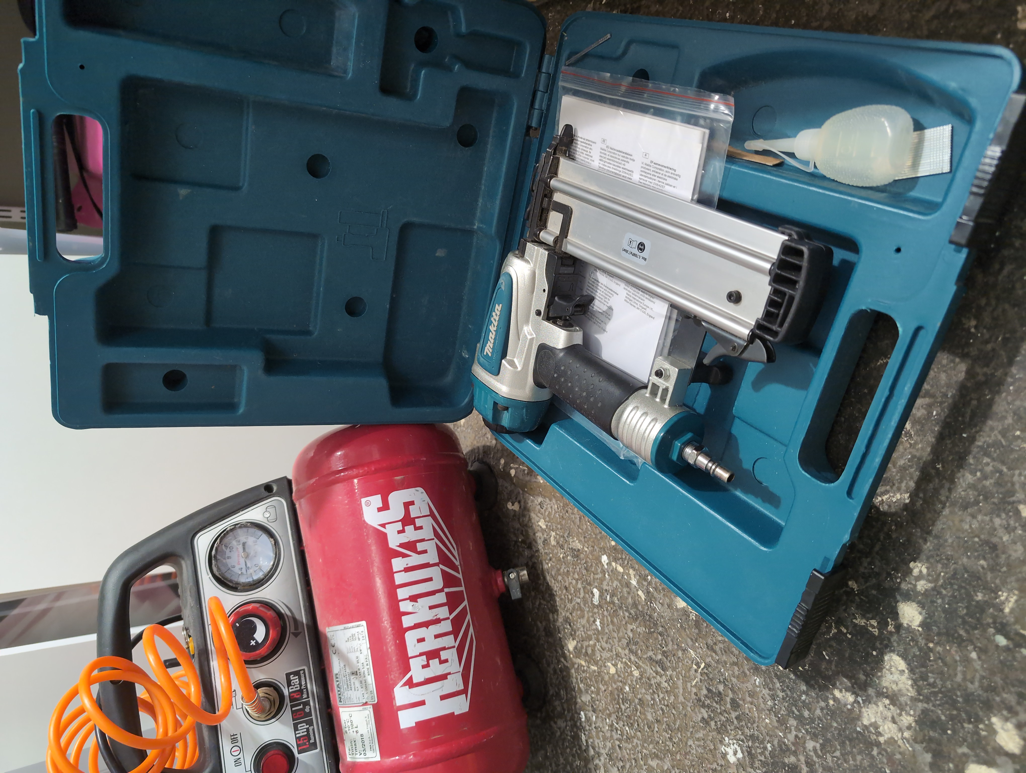 Makita spikpistol 