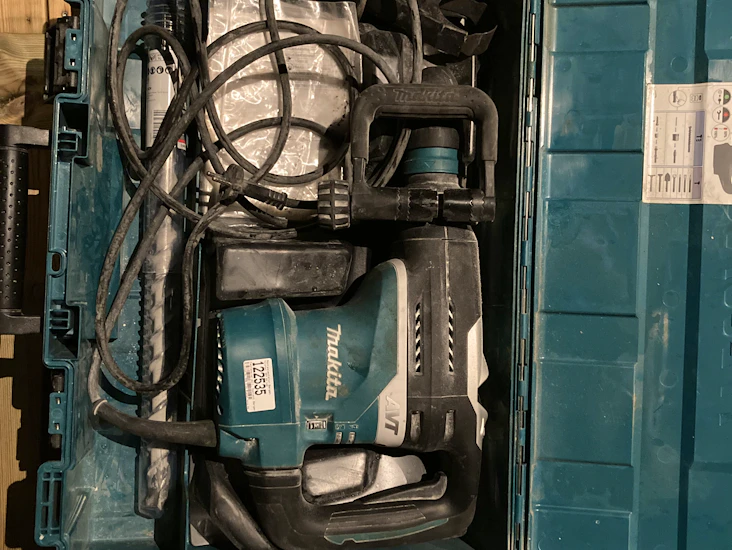 Bosch meiselhammer og bor.