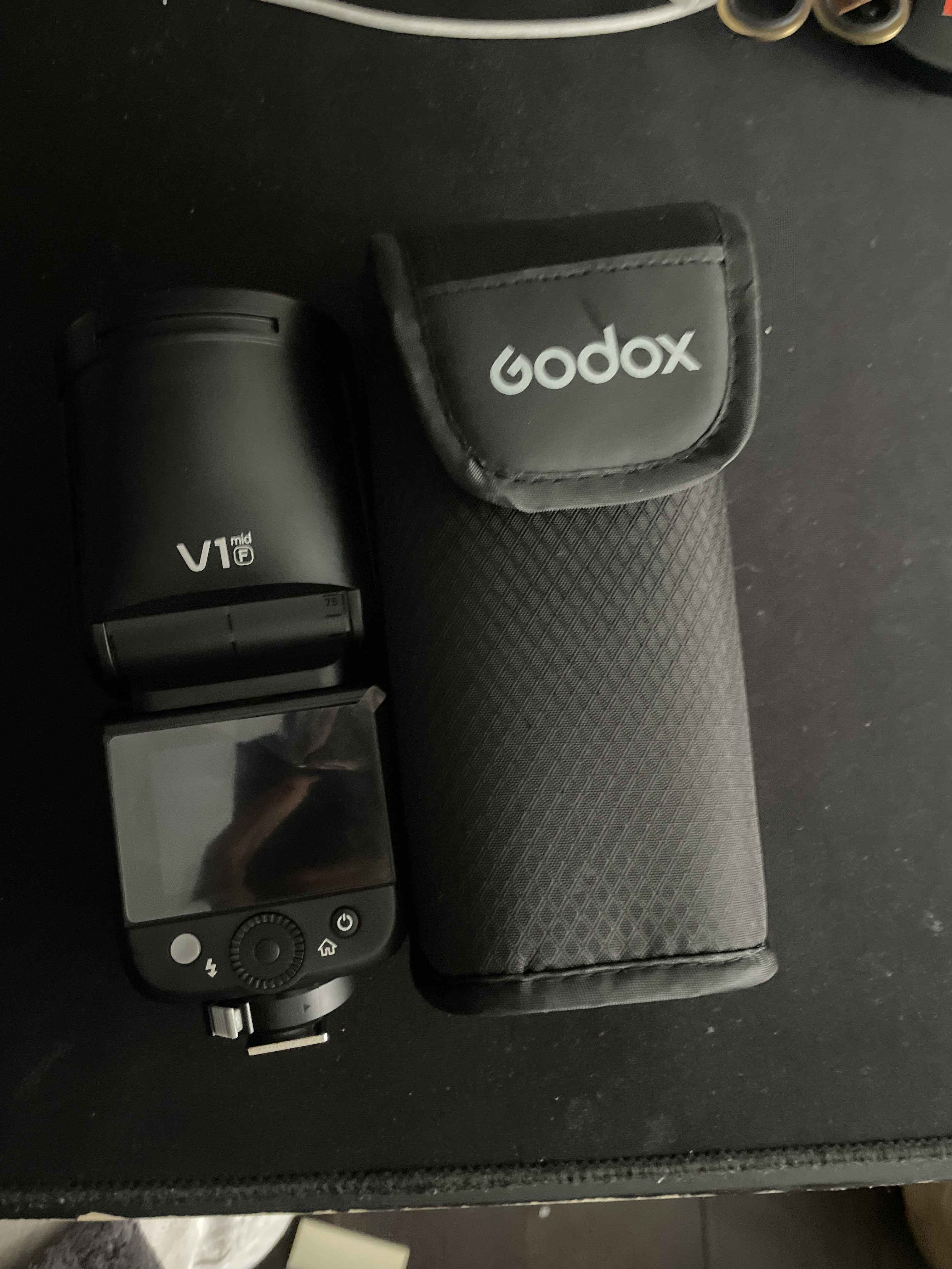 Godox v1 mid flashgun for fujifilm 