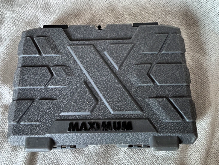 Maximum bolt screw extraction tool kit