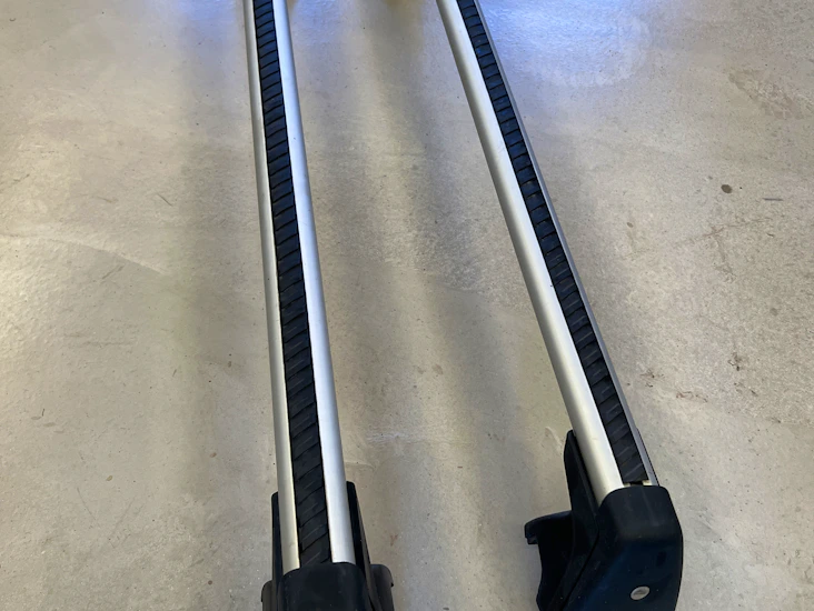 Lasthållare / takräcken