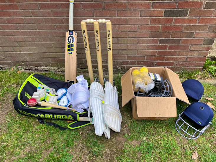 🏏 full cricket training kit + original root academy ball feeder