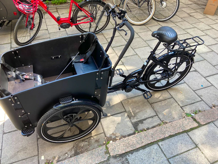 Premiumlådcykel cargo bike uthyres