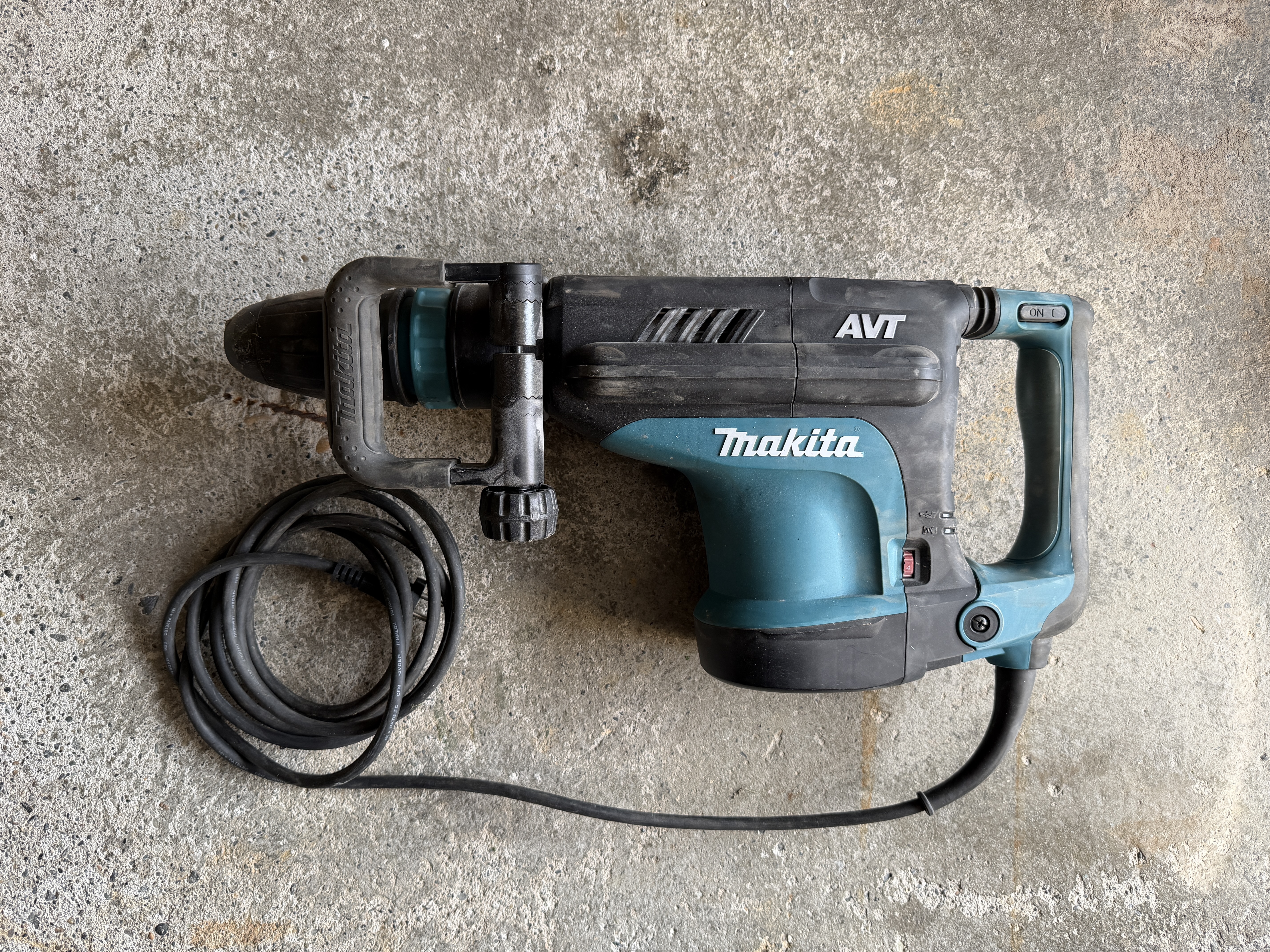 Makita sds-max meiselhammer / kombihammer med avt - inkl. meisler