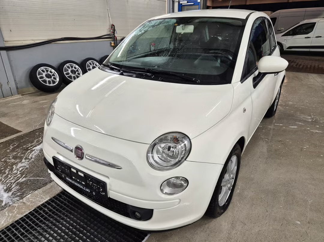 Nøkkelfri  - fiat 500 leiebil  (4-seter) 