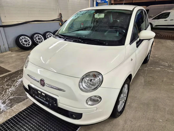 Nøkkelfri - fiat 500 leiebil (4-seter)