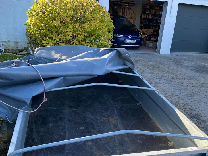 2019 tysse tilhenger med tipp og trekk. nyttelast 1042kg