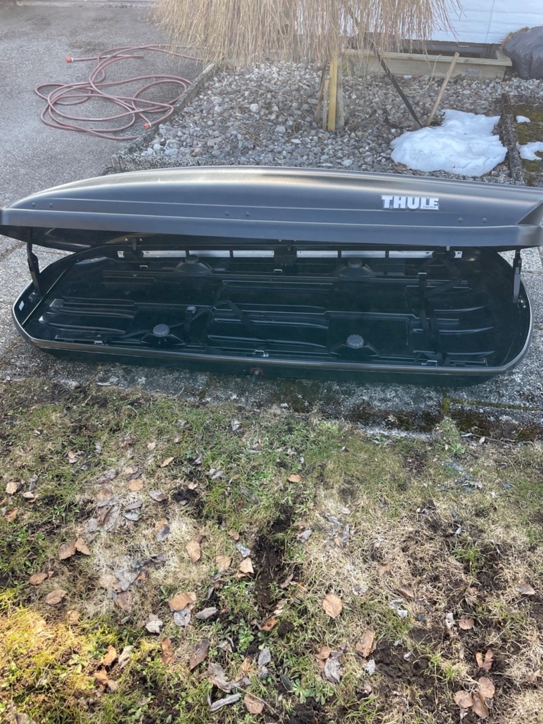 Thule takbox uthyres 