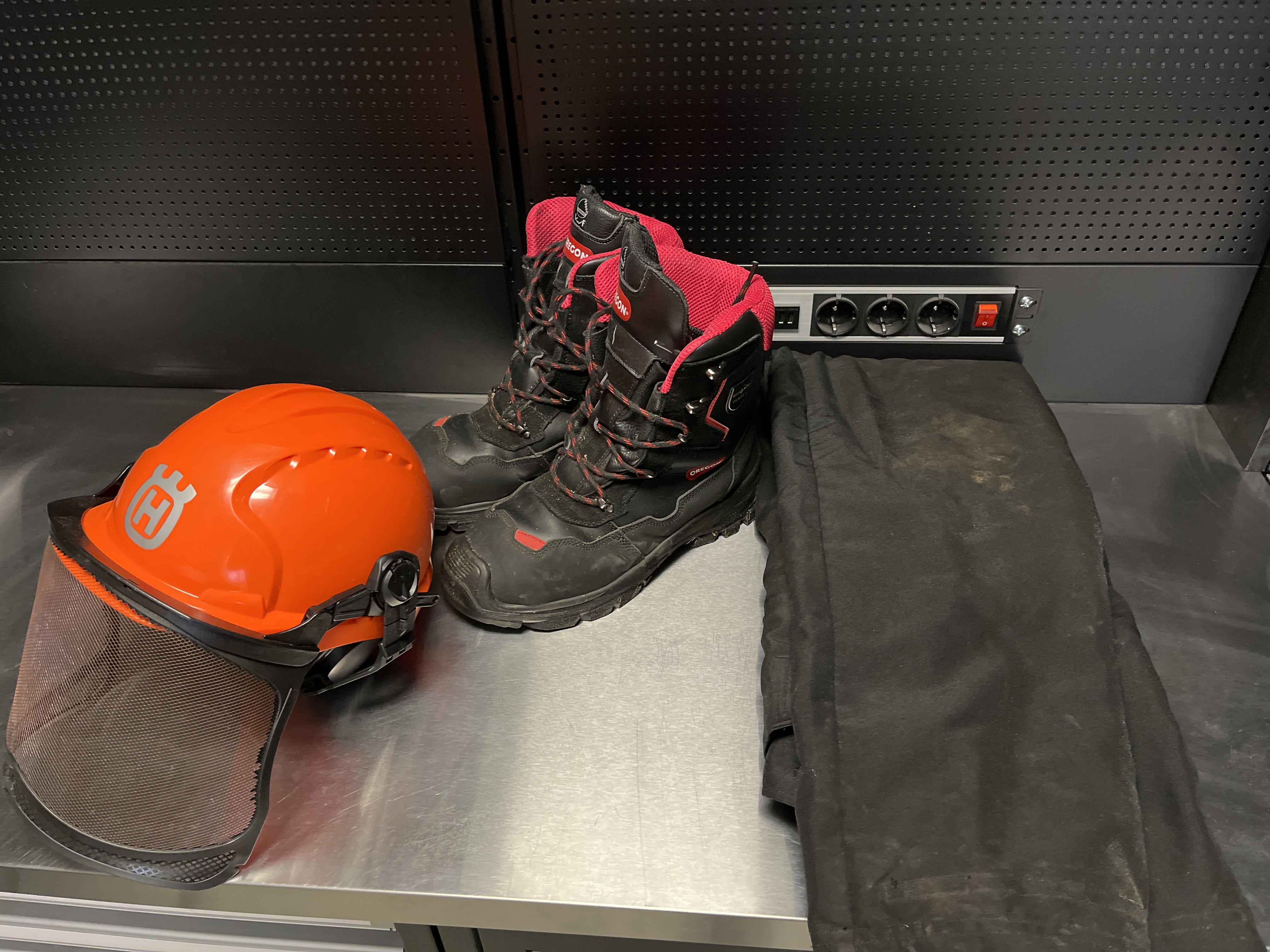 Skyddsutrustning motorsåg