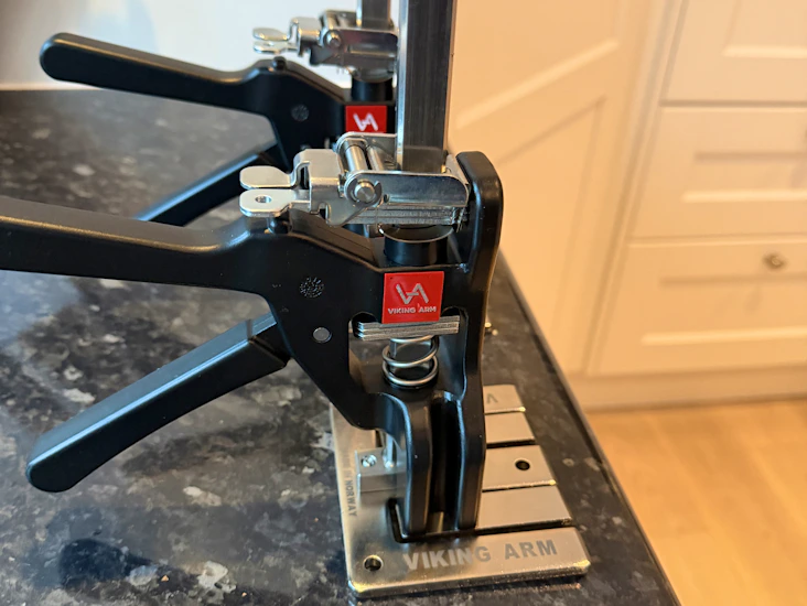 Montasjejekk vikingarm