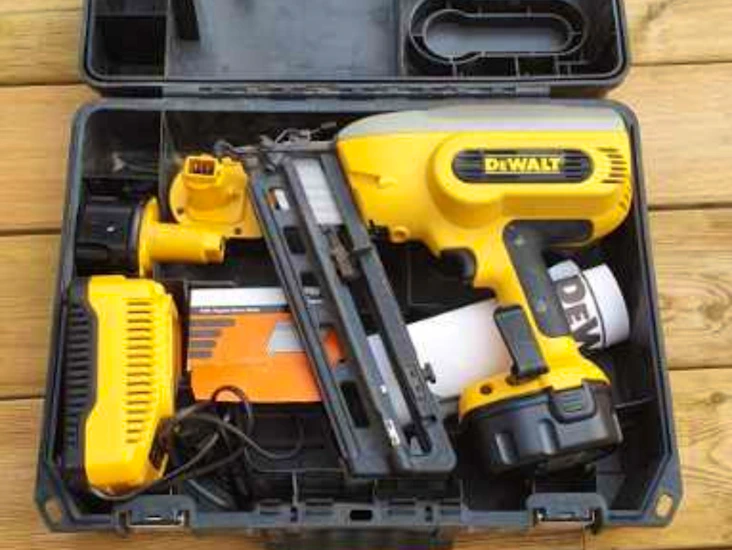 Dewalt dyckertpistol