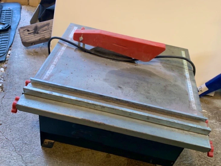 Elektrisk kakelskärare