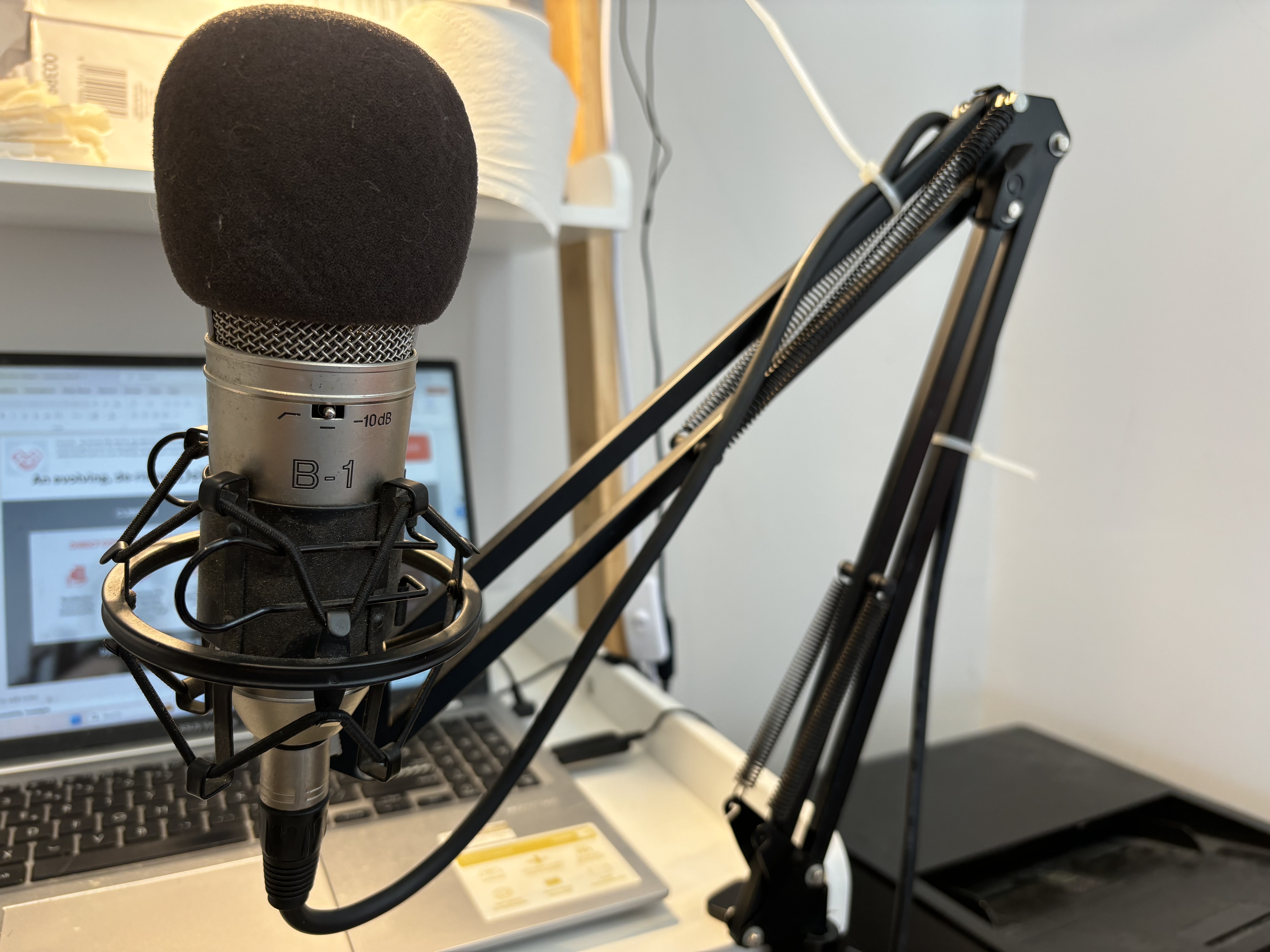 Behringer b-1 with shockmount and anglepoise desk clamp