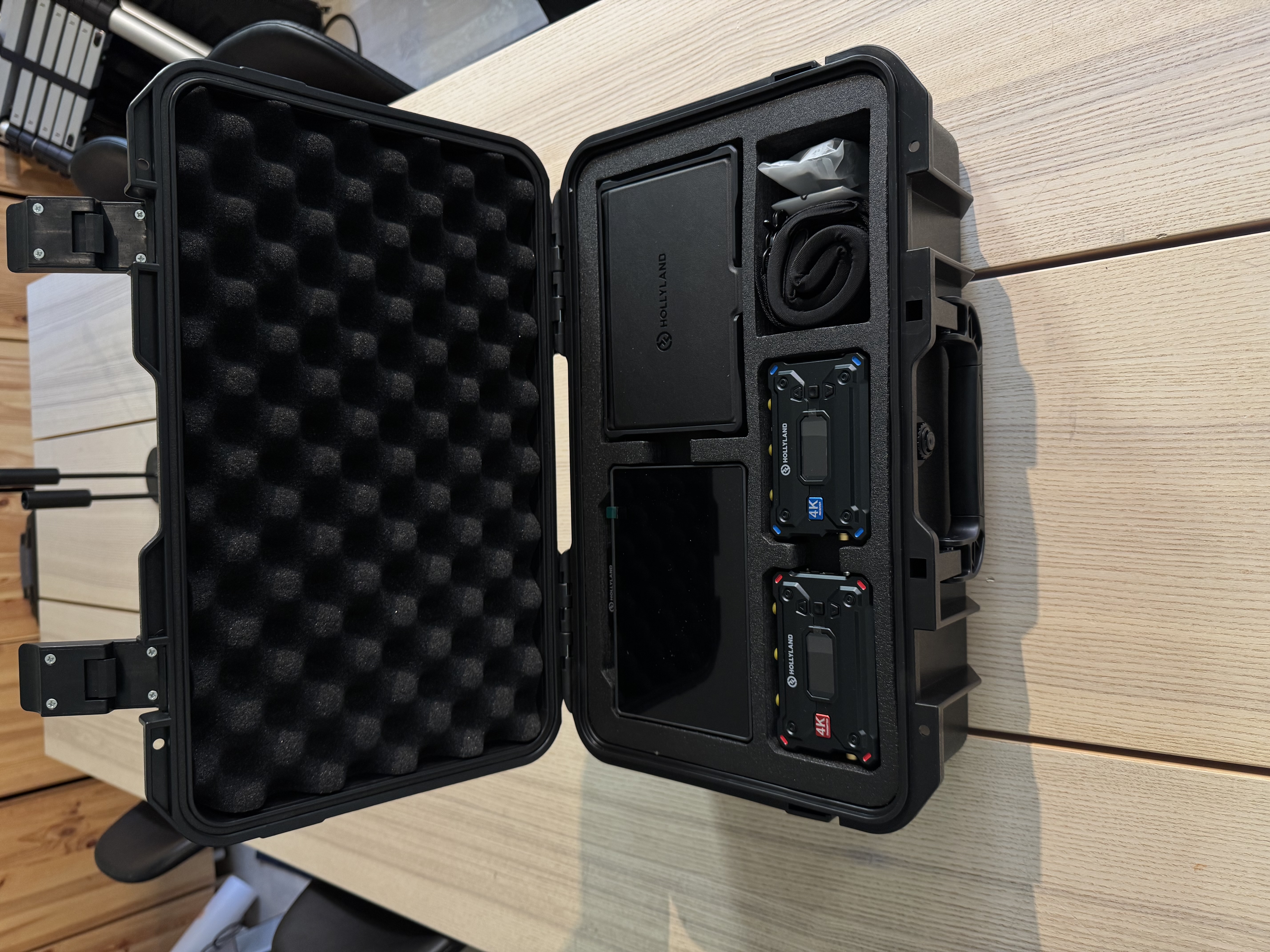 Trådlös monitor - hollyland pyro 7 - directors kit