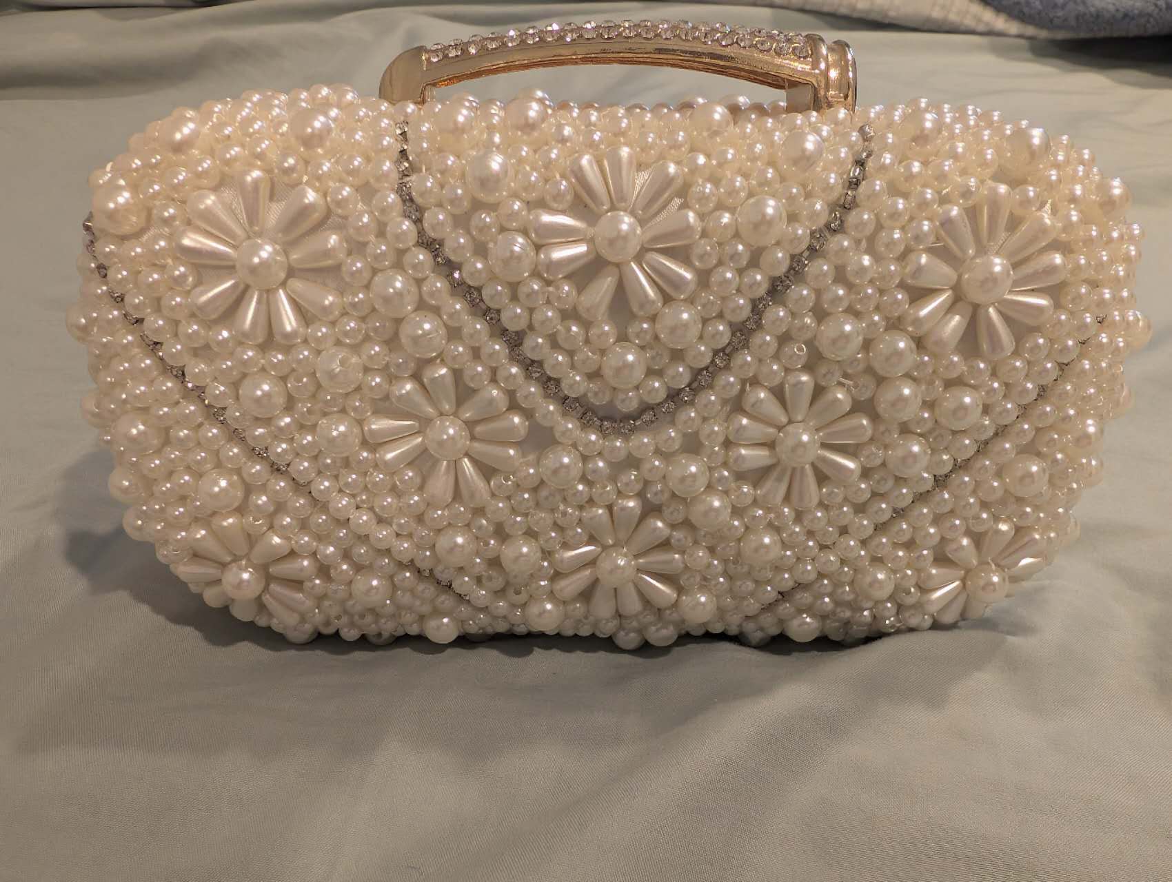 Elegant pearl beaded evening clutch bag – like new