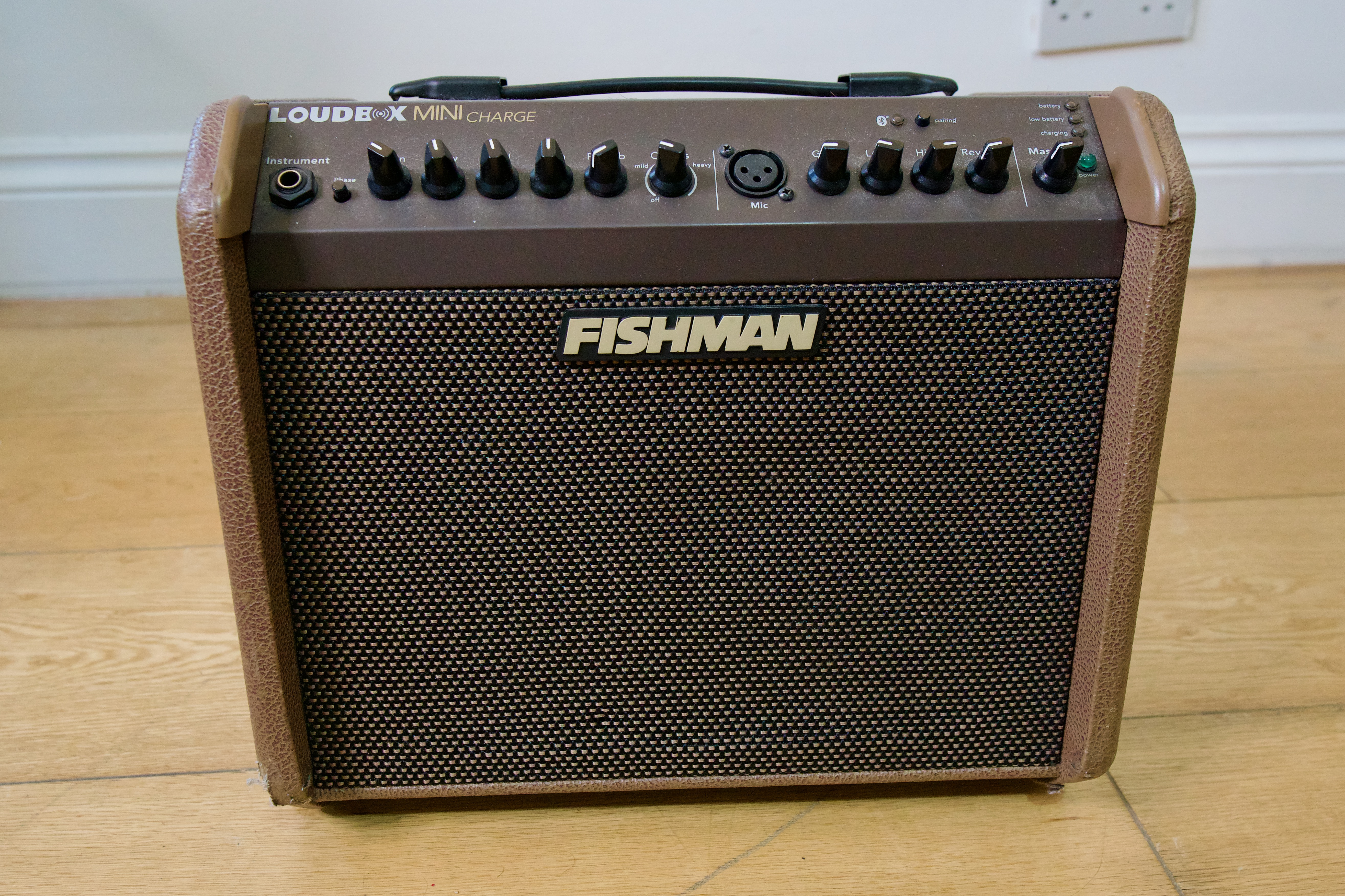 Fishman loudbox mini charge acoustic combo busking amp