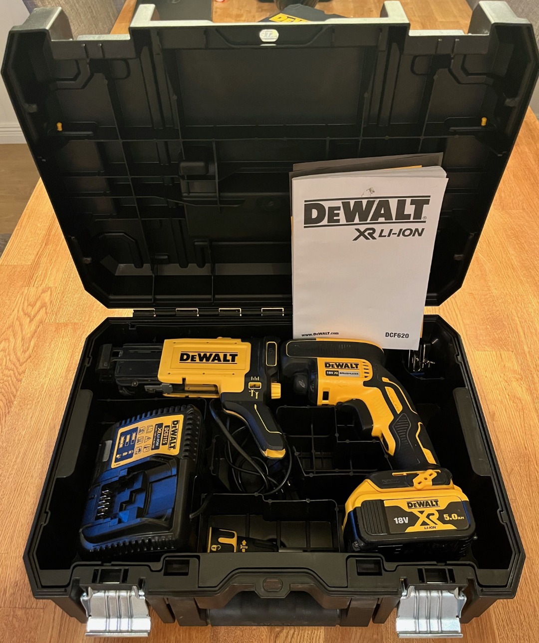 Skruvautomat dewalt