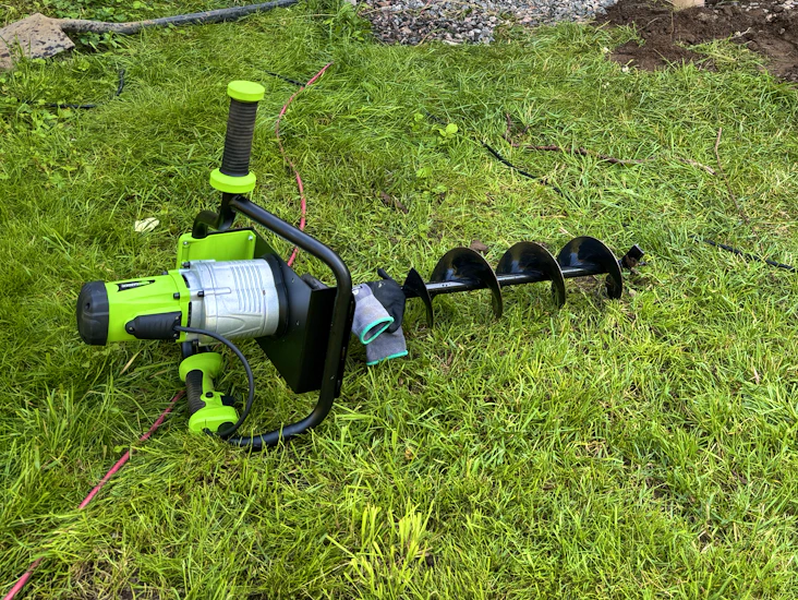 Elektrisk jordborr – perfekt för stolpar, plintar och plantering