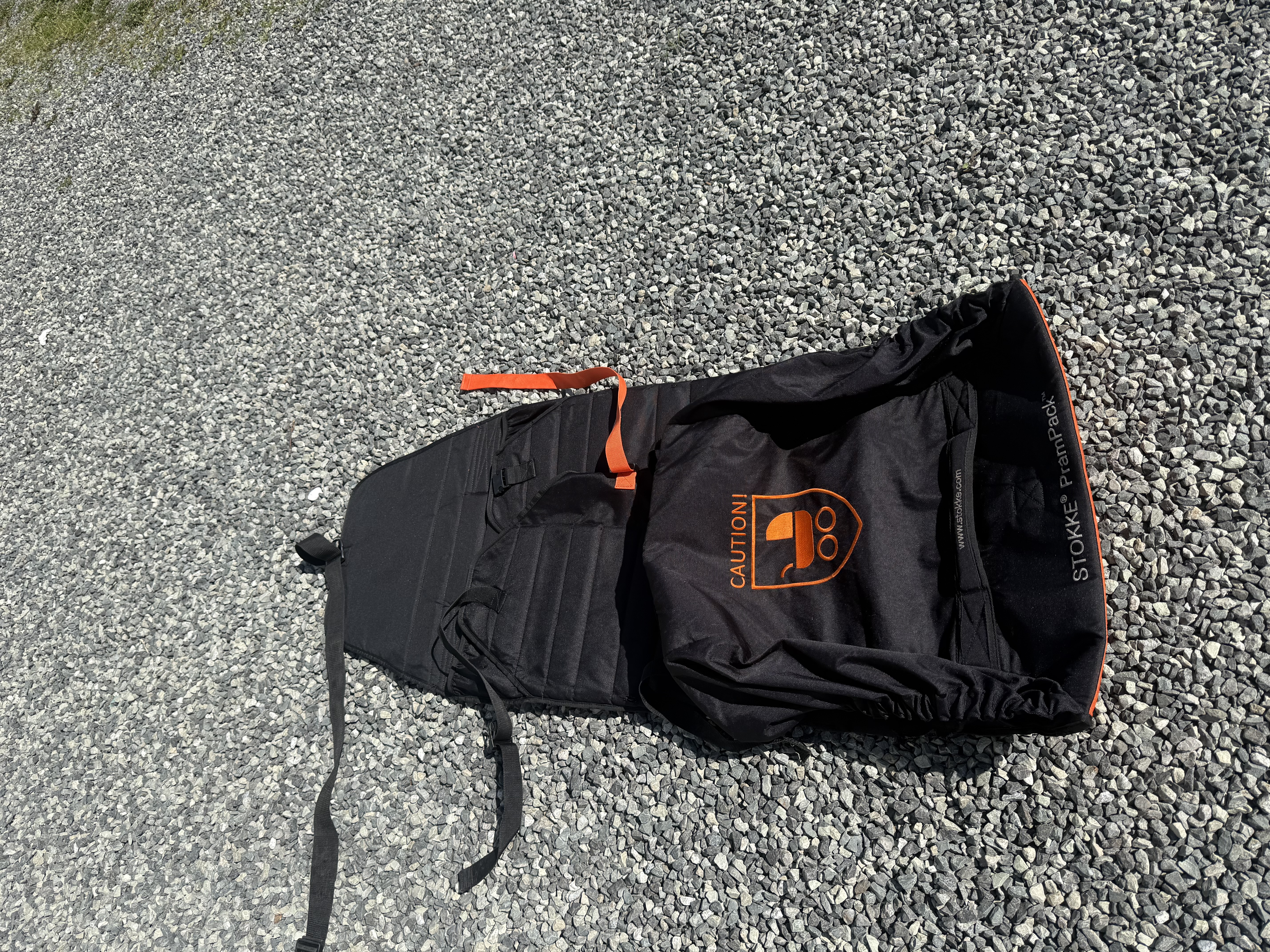 Stokke prampack – beskytt barnevognen på reisen